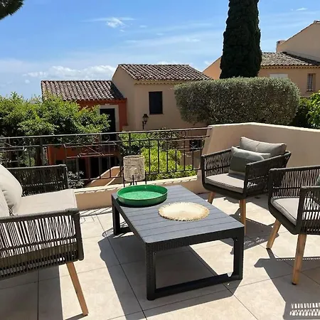 Un Paradis Dans Un Village Prive Vue