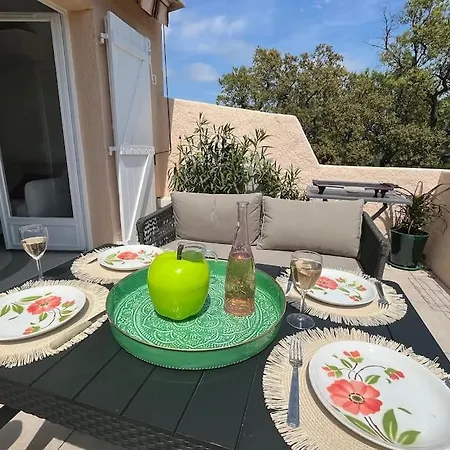 Un Paradis Dans Un Village Prive Vue